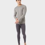 32 DEGREES Men's Lightweight Baselayer Crew Top | Long Sleeve | Form Fitting | 4-Way Stretch | Thermal